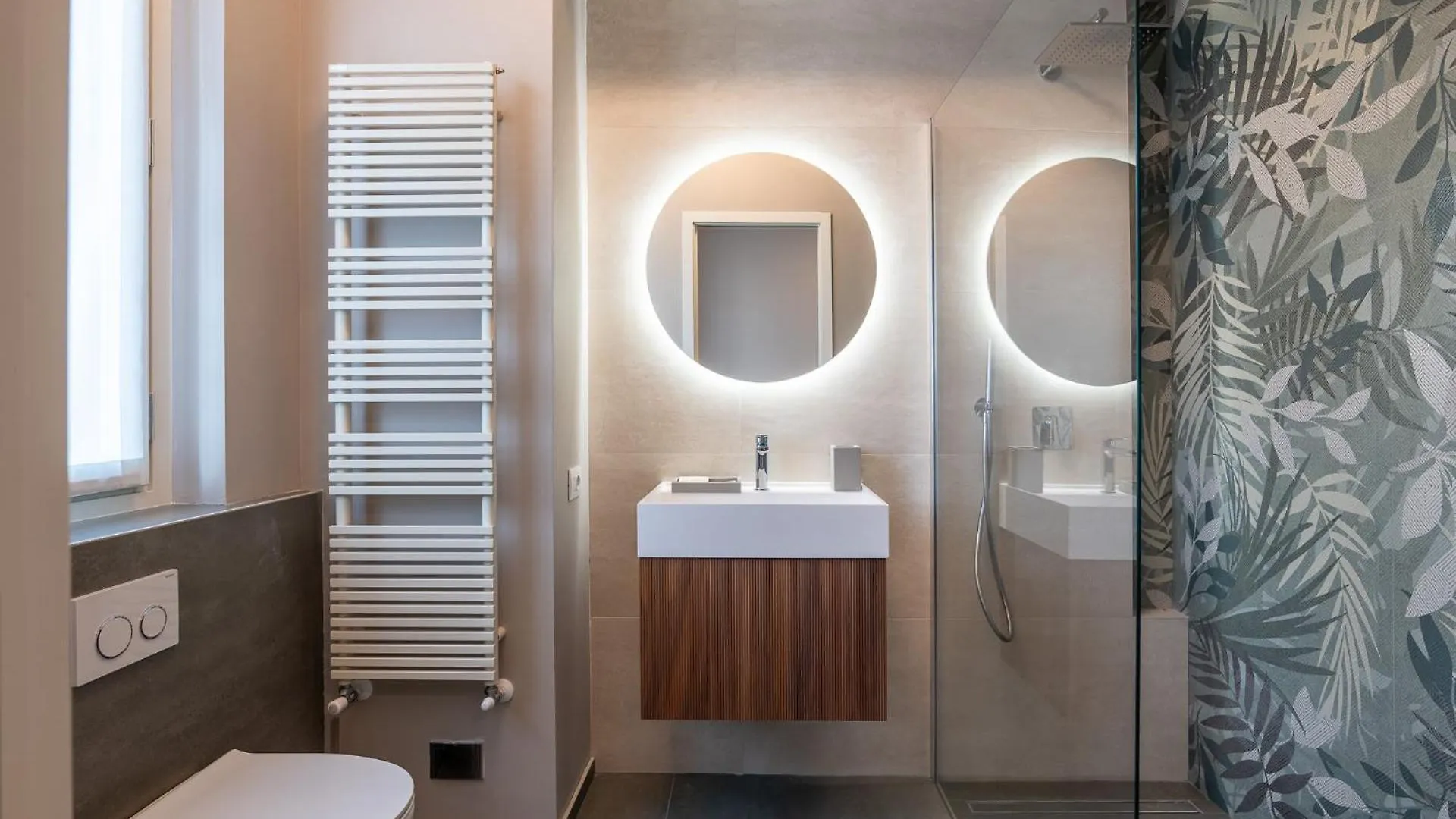 Luxurious & Spacious Flats In Duomo Milan Apartment