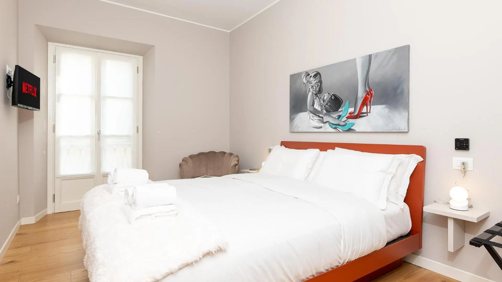 Luxurious & Spacious Flats In Duomo Milan 0*,  Italy