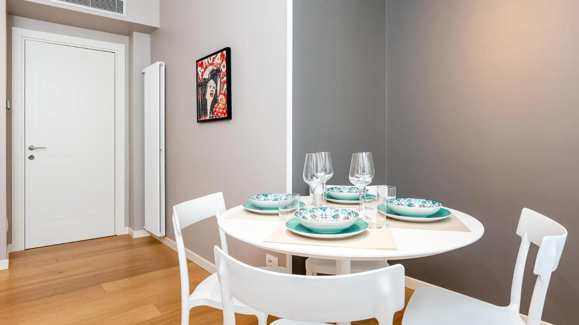 Luxurious & Spacious Flats In Duomo Milan 0*,