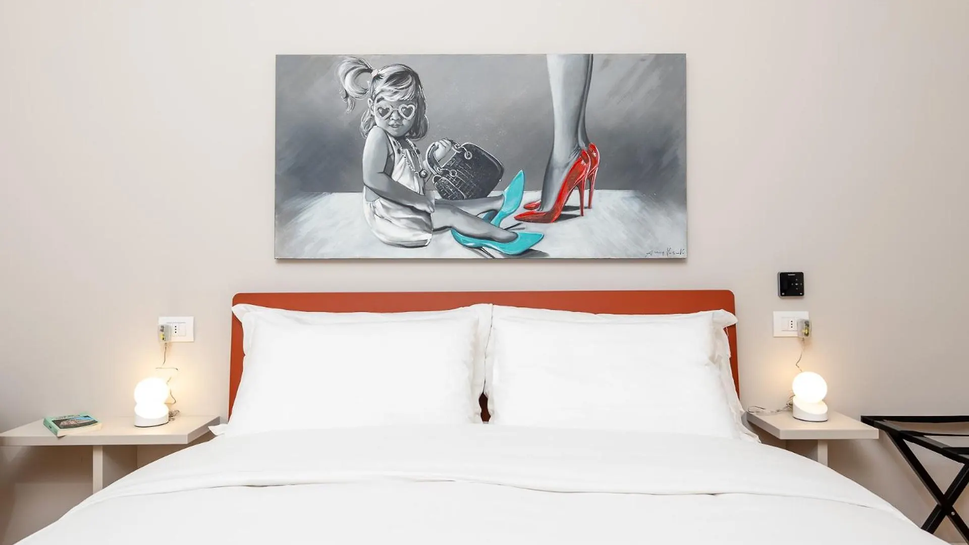 Apartment Luxurious & Spacious Flats In Duomo Milan Italy